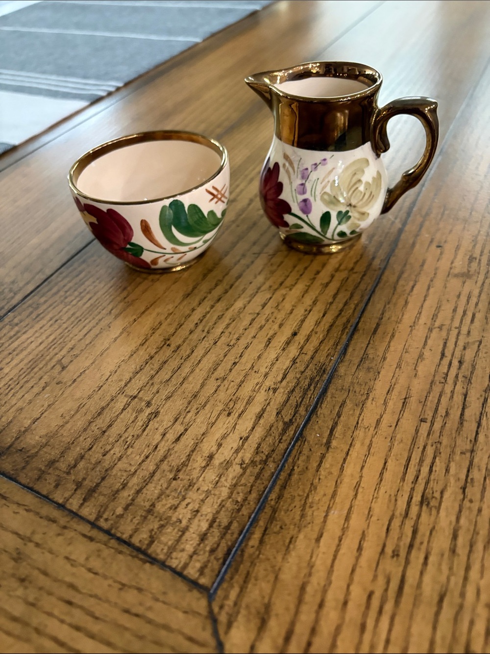 Wade Hand-Painted Floral Creamer and Sugar Bowl with Gold Trim